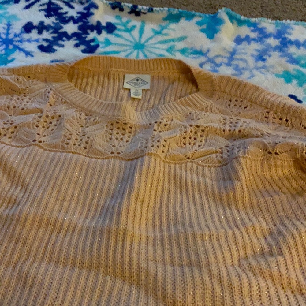 Rose long sleeve sweater